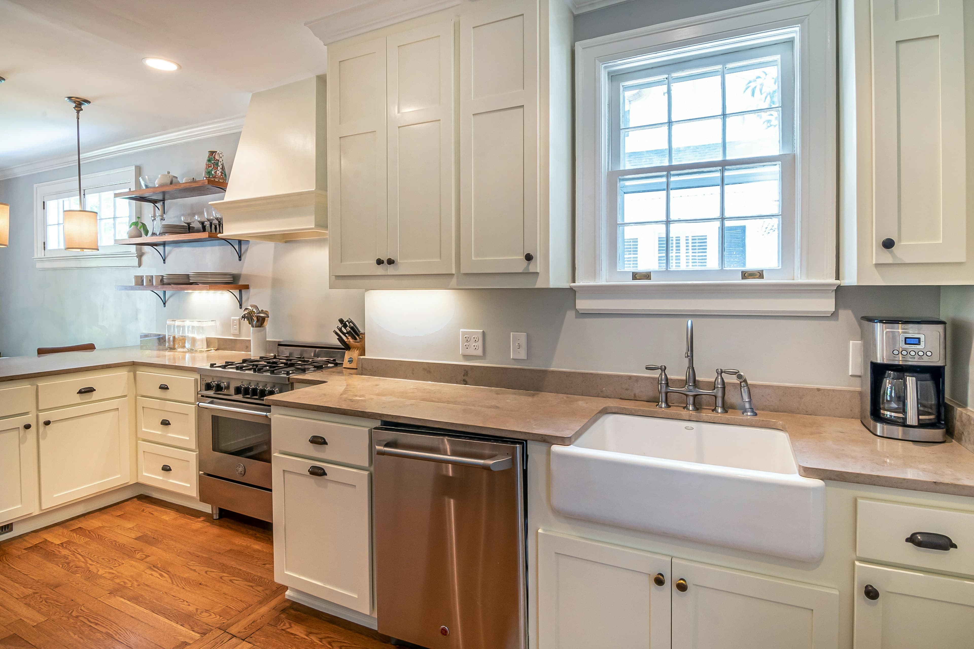 Cabinets & Storage